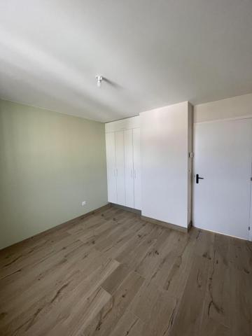 REF 12107 - F4 ENTIEREMENT REFAIT A NEUF AVEC TERRASSE