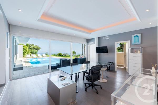 Maison à vendre  7 pièces - 280,70 m 2   MANDELIEU LA NAPOULE  - 06