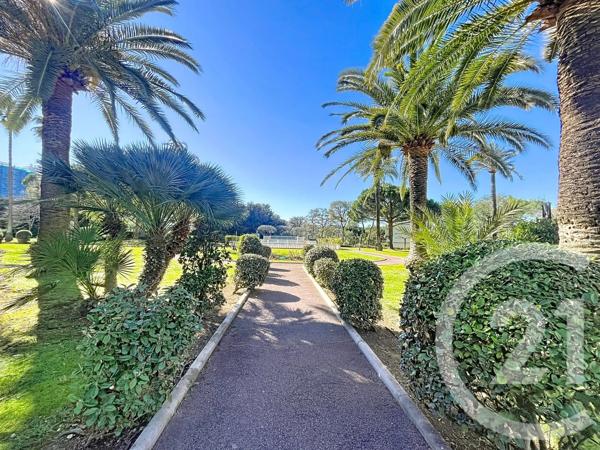Appartement F3 à vendre  3 pièces - 66,70 m 2   ANTIBES  - 06