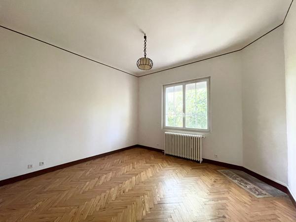 Maison à vendre à Mérignac Arlac, garage, terrain 2078m² divisible