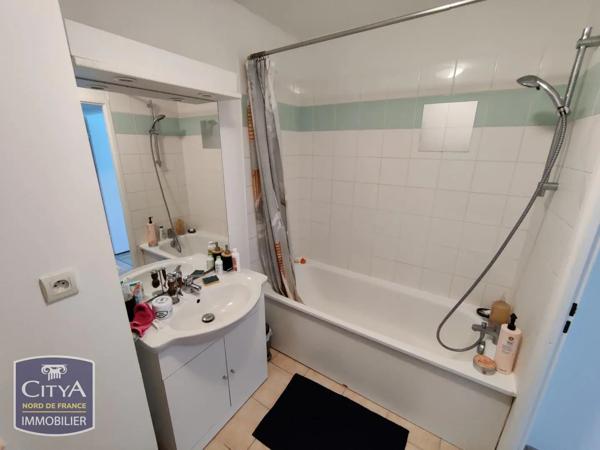 Appartement à louer 2 pièces 49.1m² Lille (59260)