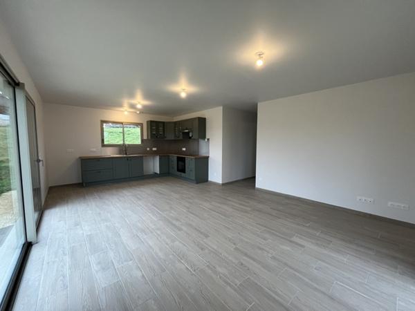 Maison à louer |  Excideuil |  4 pièces | 94 m²