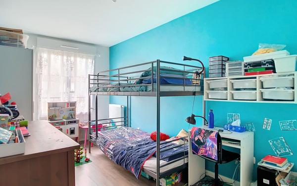 Appartement à vendre    4 pièces • 78,52 m2 Guyancourt