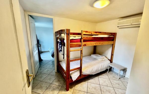 Vente Villa Deux logements à rafraîchir Saint-gilles   