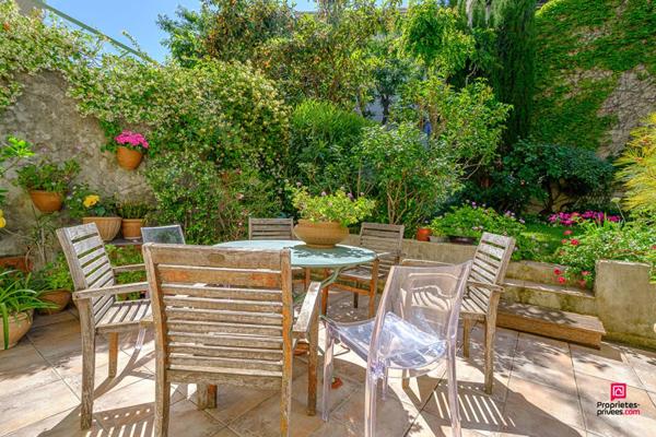 Appartement  6 pièce(s) 180 m2