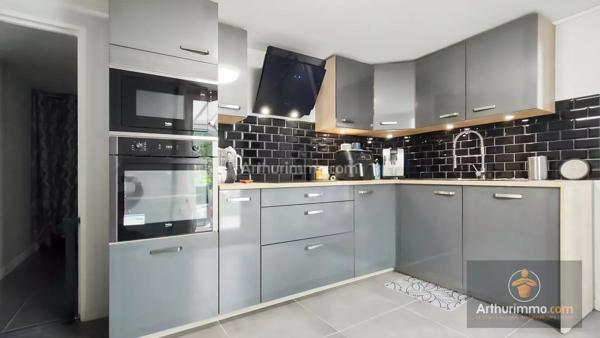 Vente                                                      Maison
                        
                     5 pièces                      97 m2                     à Bondoufle