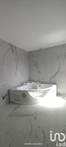 Immeuble à vendre 470 m² Le Boulay-Morin