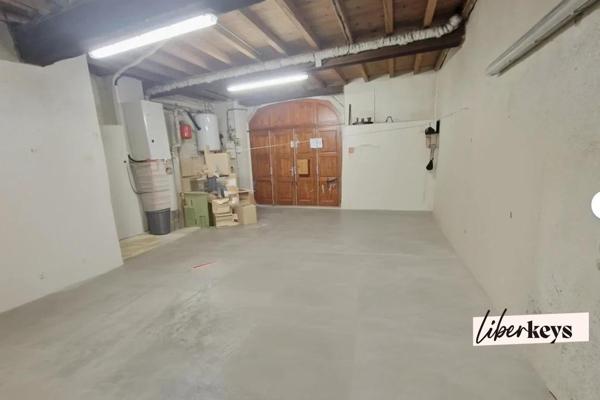 Maison T5 avec jardin, garage et vaste potentiel d’aménagement