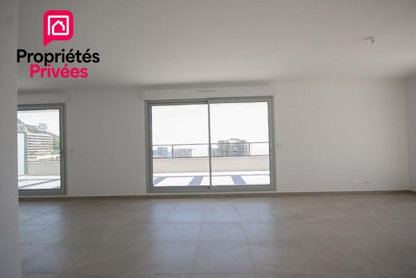 BEAUSOLEIL PENTHOUSE D'EXCEPTION AVEC VUE MER ET MONACO