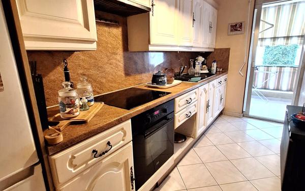 Appartement à vendre    3 pièces • 63 m2 Saint-Laurent-du-Var