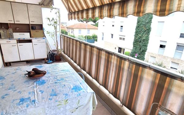 Appartement à vendre    3 pièces • 63 m2 Saint-Laurent-du-Var