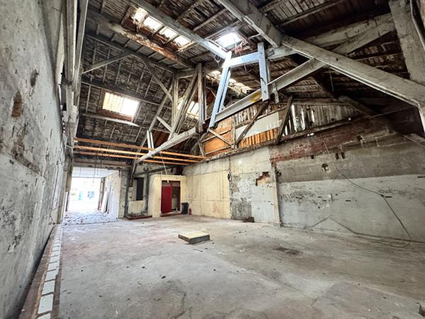 33100 Bordeaux - Local  Commercial / Professionnel de 178 m² à vendre