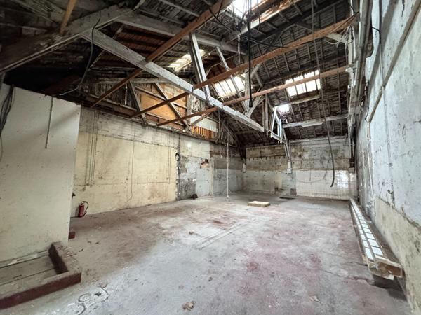 33100 Bordeaux - Local  Commercial / Professionnel de 178 m² à vendre