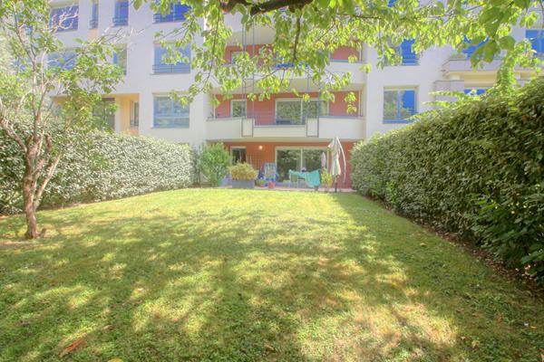 Appartement rez-de-jardin 3 pièces 68.30 m² 2 chambres + cave + parking