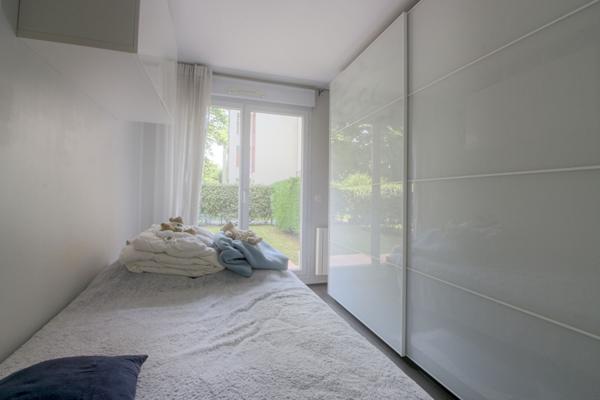 Appartement rez-de-jardin 3 pièces 68.30 m² 2 chambres + cave + parking