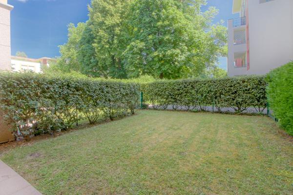 Appartement rez-de-jardin 3 pièces 68.30 m² 2 chambres + cave + parking