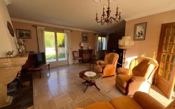 Maison à vendre    6 pièces •  Étréchy