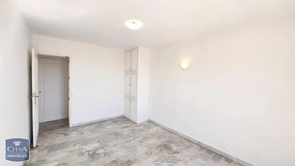 Appartement à louer 5 pièces 93.75m²