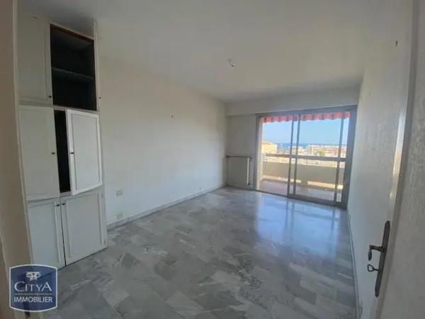 Appartement à louer 5 pièces 93.75m²