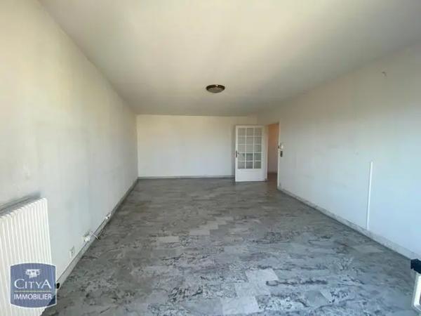 Appartement à louer 5 pièces 93.75m²