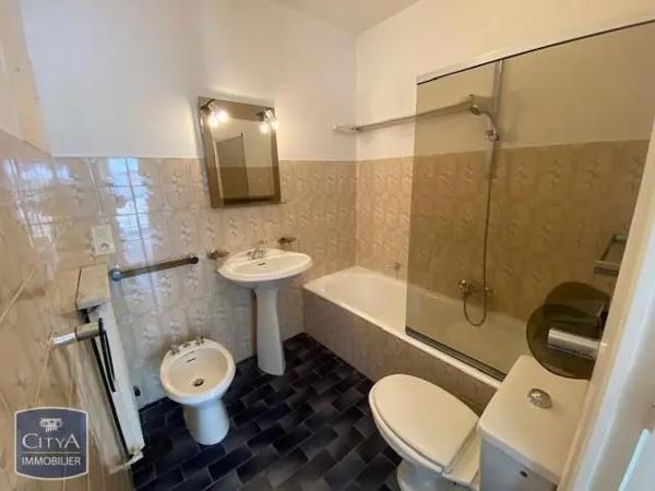 Appartement à louer 5 pièces 93.75m²