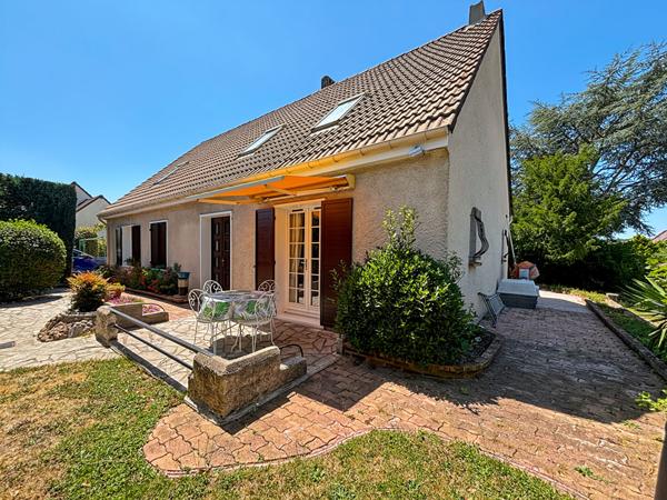 Maison 7 chambres, 185m² avec piscine sur Saint-germain les Arpjaon !!