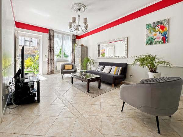 Appartement /Maison Jouy Le Moutier village 5 pièce(s) 90 m2