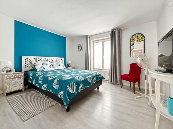 Appartement /Maison Jouy Le Moutier village 5 pièce(s) 90 m2