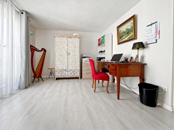 Appartement /Maison Jouy Le Moutier village 5 pièce(s) 90 m2