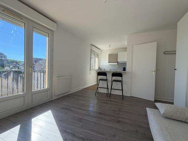 Studio meublé 22,18 m² avec balcon et parking à Dammarie-les-Lys