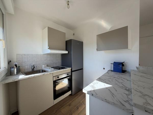 Studio meublé 22,18 m² avec balcon et parking à Dammarie-les-Lys