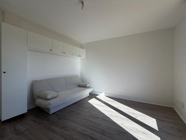 Studio meublé 22,18 m² avec balcon et parking à Dammarie-les-Lys