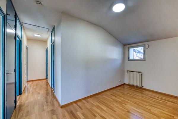 Maison Corenc Montfleury 207 m² - 5 chambres + bureau