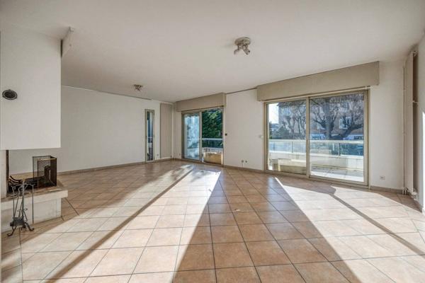 Maison Corenc Montfleury 207 m² - 5 chambres + bureau