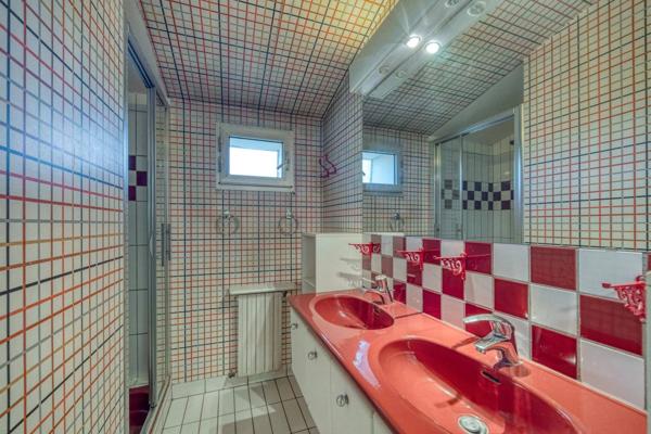 Maison Corenc Montfleury 207 m² - 5 chambres + bureau