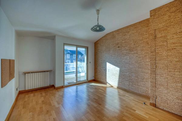 Maison Corenc Montfleury 207 m² - 5 chambres + bureau
