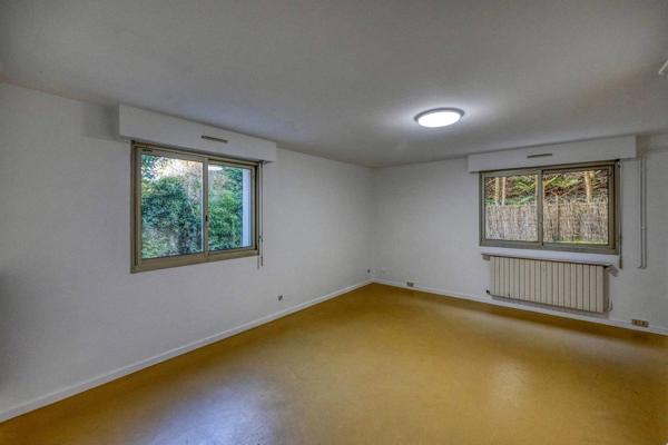 Maison Corenc Montfleury 207 m² - 5 chambres + bureau