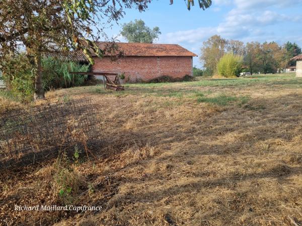 Terrain à vendre de 924,00 m² BRESSOLS (82)