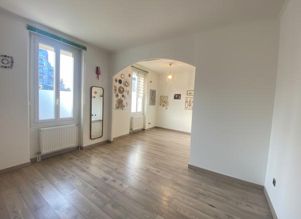 Lots de 2 LOCAUX PROFESSIONNELS DIJON 3 Pièces 45.07 m² + studio 20m² + bûcher +2 caves