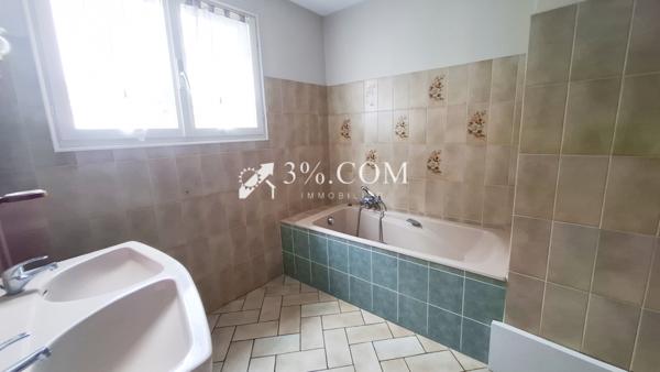 Maison de village 3 pièce(s) 2 chambre(s) 102 m²