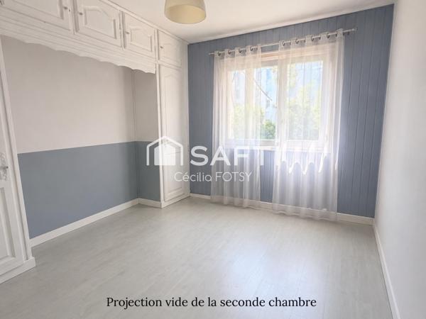 Rez de chaussée surélevé dans la pinède