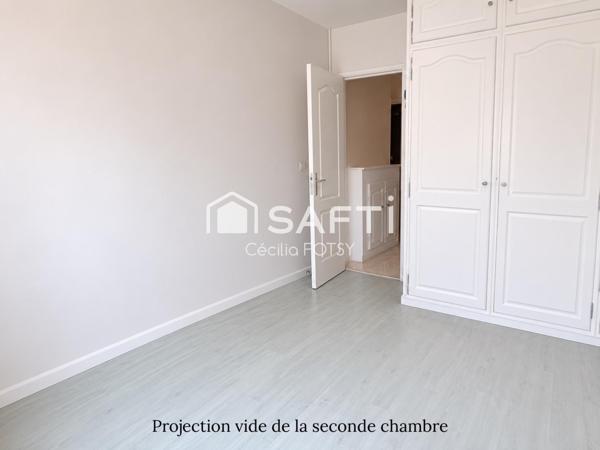 Rez de chaussée surélevé dans la pinède