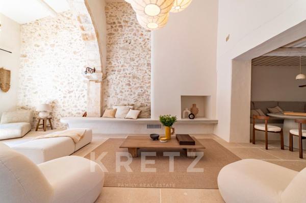 EXCLUSIVITÉ – PROCHE SAINT-REMY-DE-PROVENCE – MAS DU XVIIIe SIÈCLE _ 350 m2 _ 6 chambres
