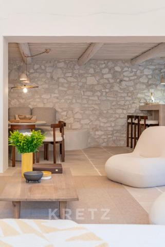 EXCLUSIVITÉ – PROCHE SAINT-REMY-DE-PROVENCE – MAS DU XVIIIe SIÈCLE _ 350 m2 _ 6 chambres