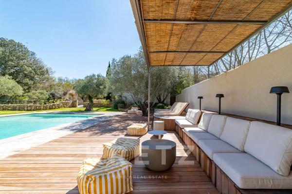EXCLUSIVITÉ – PROCHE SAINT-REMY-DE-PROVENCE – MAS DU XVIIIe SIÈCLE _ 350 m2 _ 6 chambres