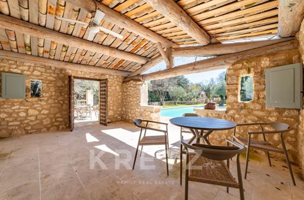 EXCLUSIVITÉ – PROCHE SAINT-REMY-DE-PROVENCE – MAS DU XVIIIe SIÈCLE _ 350 m2 _ 6 chambres