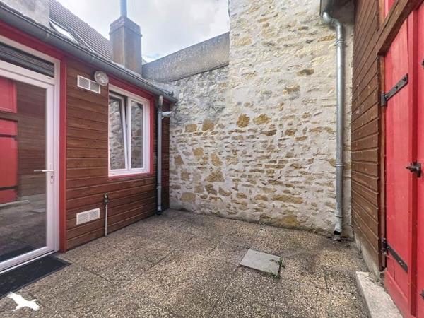 Maison à vendre 75 000 € Saint-Amand-Montrond 3 p 72 m² DPE D