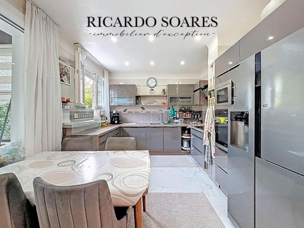 60870 RIEUX - MAISON FAMILIALE 203 m² AU SOL / SOUS-SOL TOTAL 90 m² / 5 CHAMBRES + 1 BUREAU / VERANDA / TERRAIN 730 m²