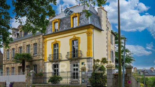 Propriété rare à Dinan — Hôtel particulier, gîte et longère de prestige