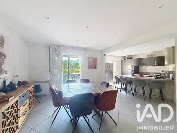 Maison à vendre 6 pièces 162 m² Saint-Affrique